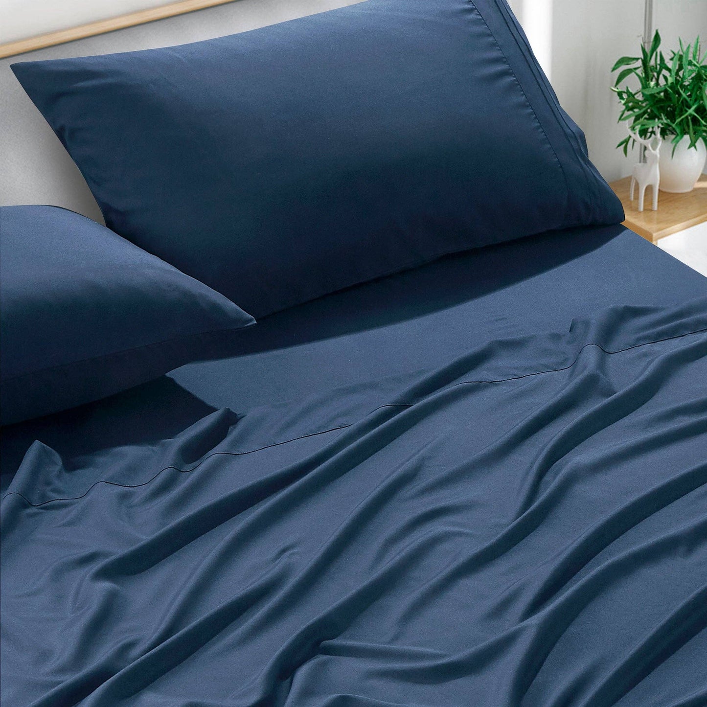 Soft Microfiber Deep Pocket Bed Sheets - 4 Piece Set