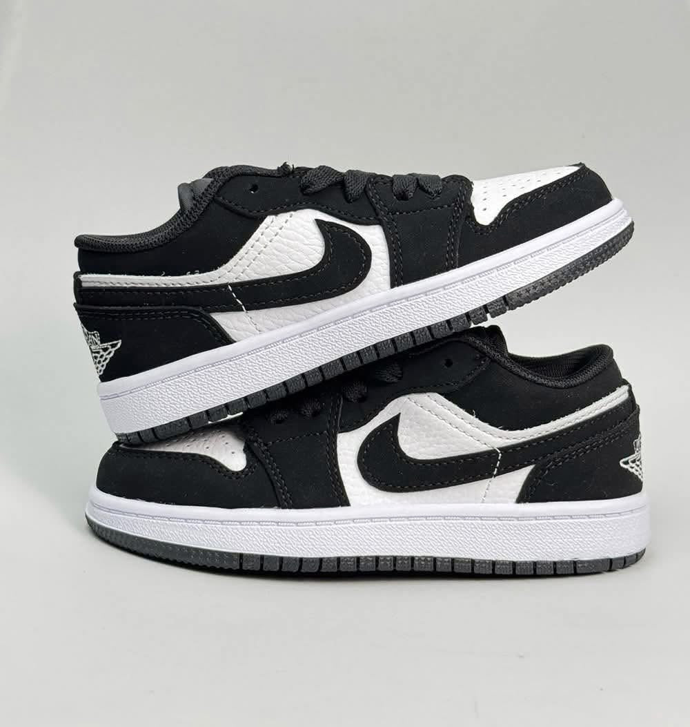 Kids Air Jordan 1 Sneakers
