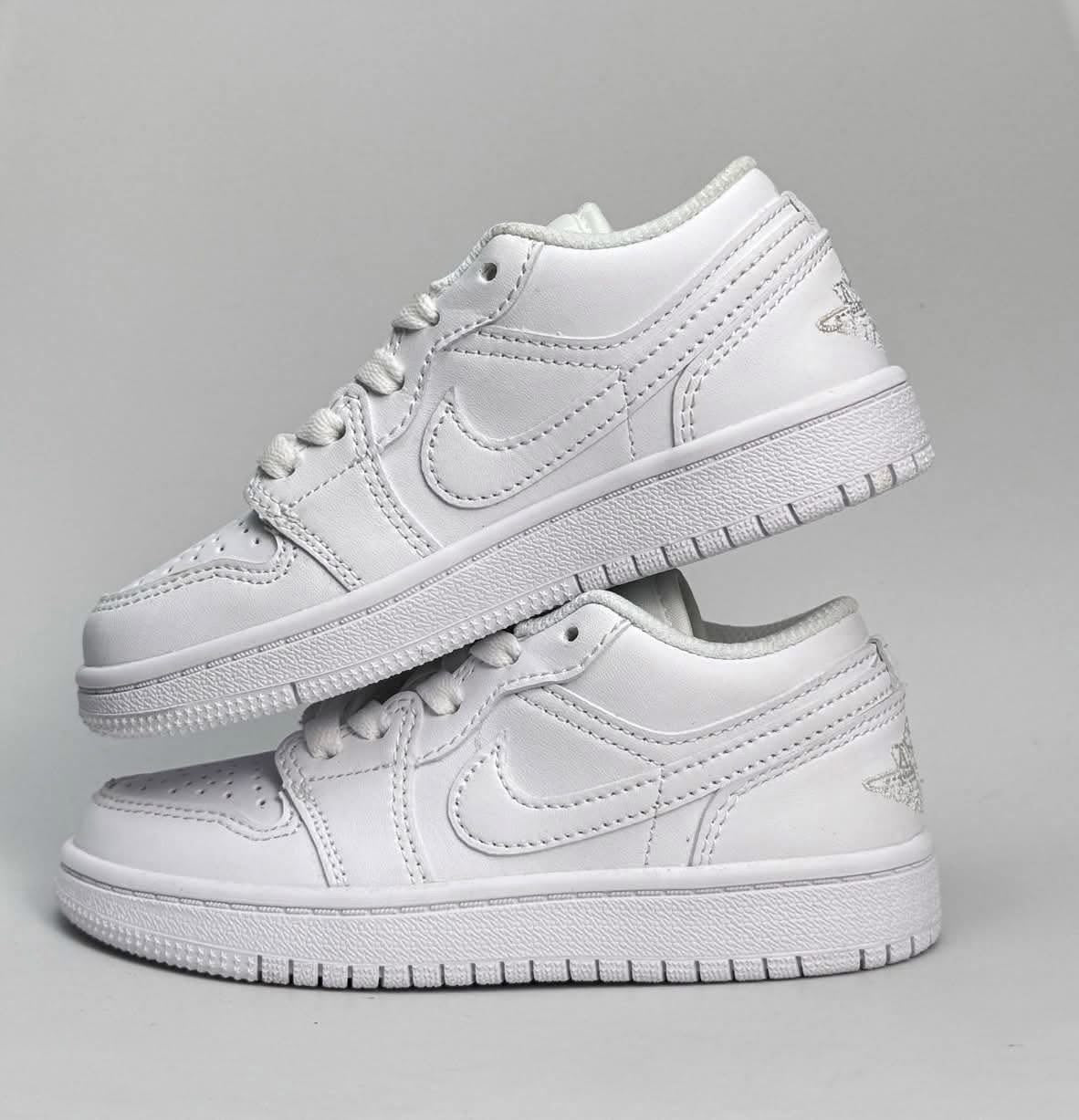 Kids Air Jordan 1 Sneakers