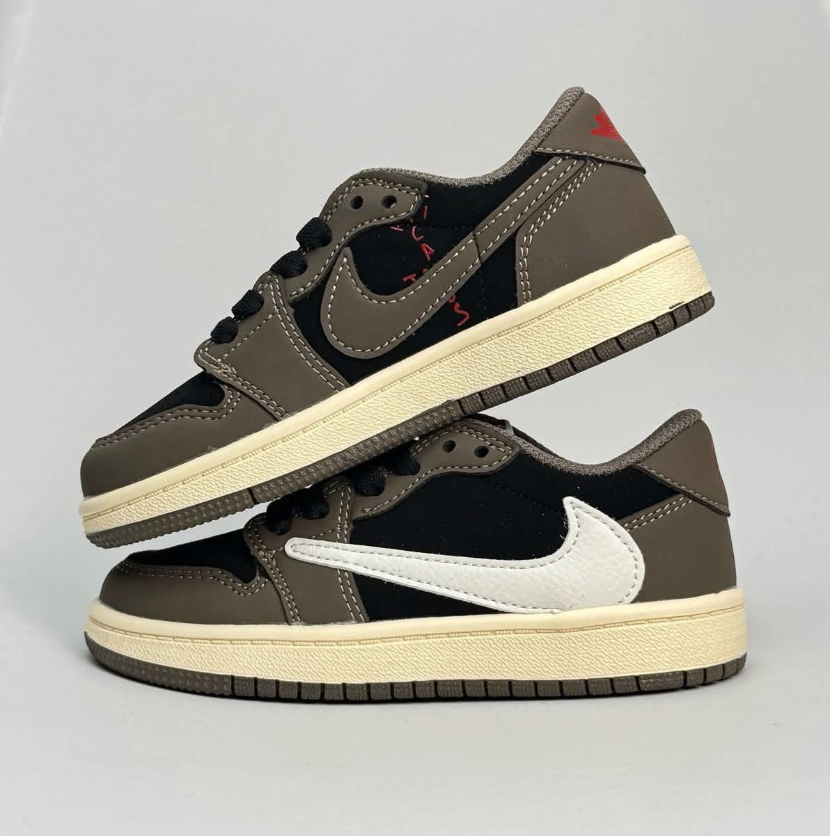 Kids Air Jordan 1 Sneakers