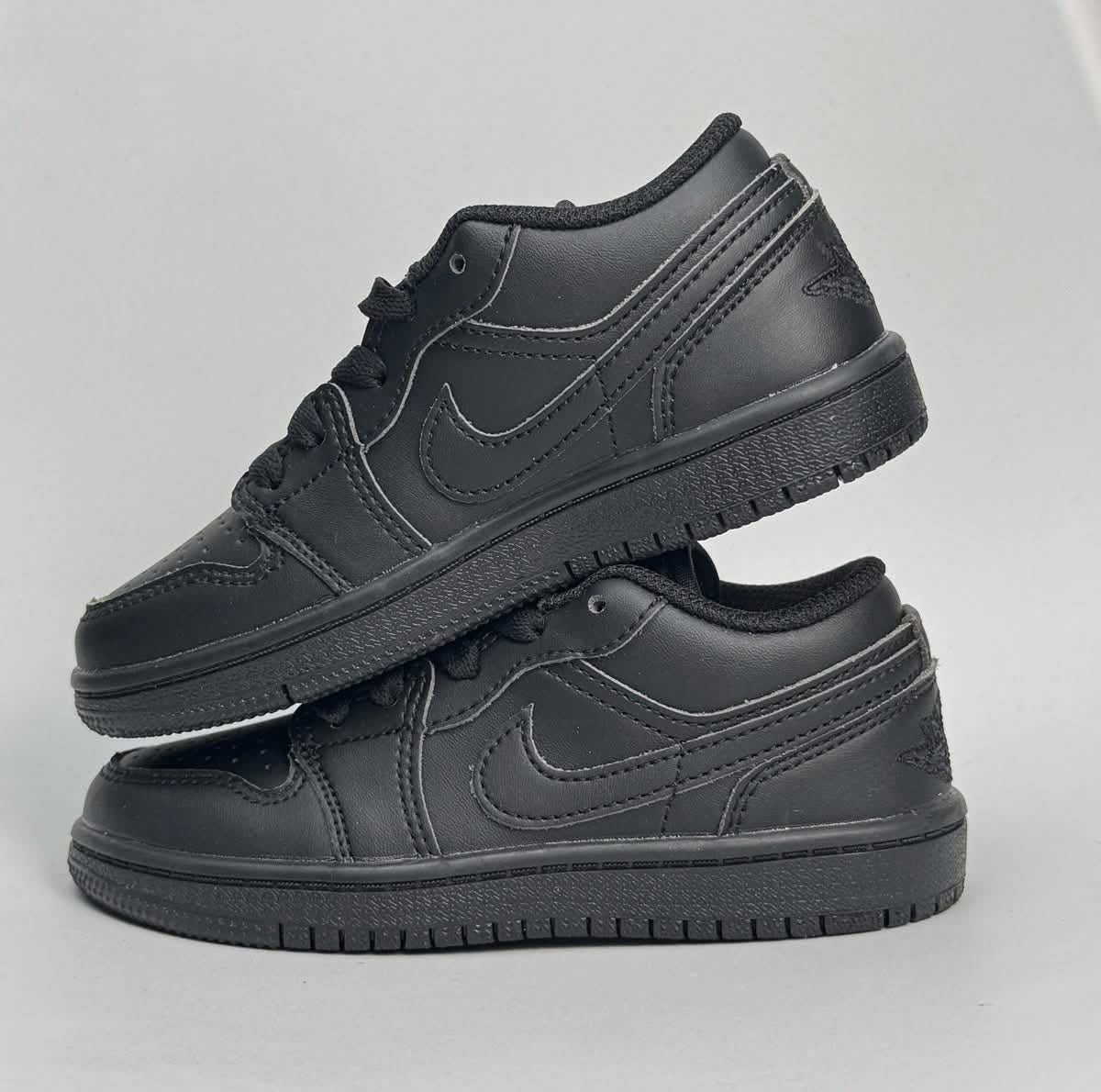 Kids Air Jordan 1 Sneakers