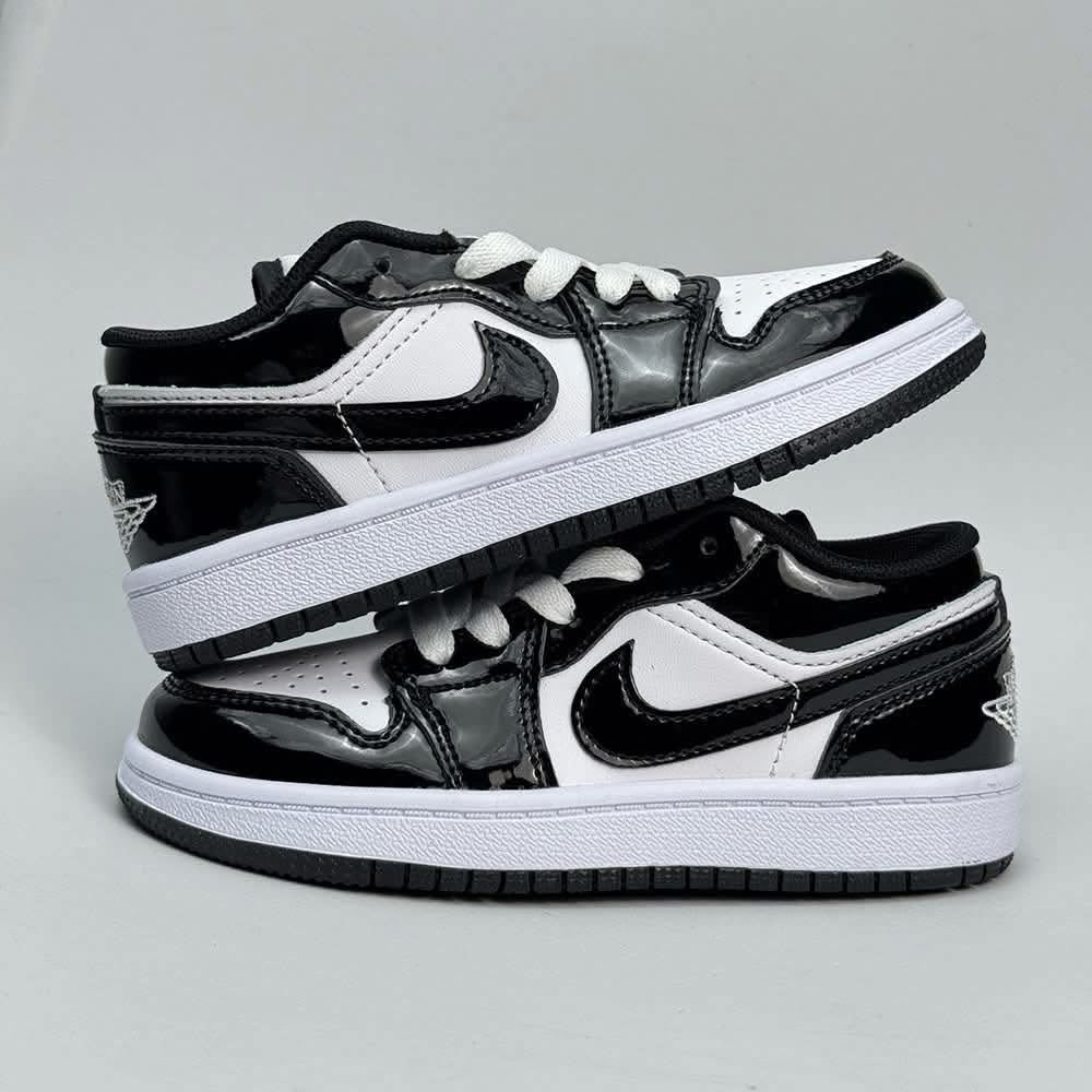 Kids Air Jordan 1 Sneakers