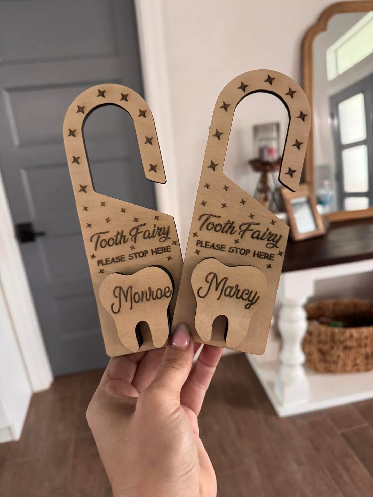 Tooth fairy door hanger LE
