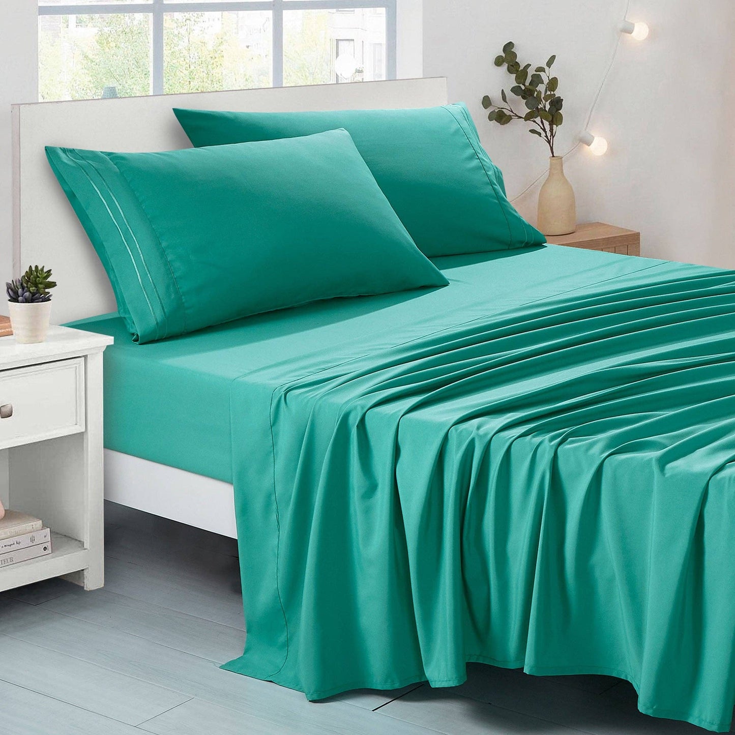 Soft Microfiber Deep Pocket Bed Sheets - 4 Piece Set